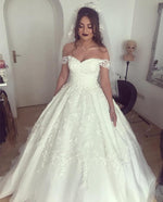 Afbeelding in Gallery-weergave laden, Chic Lace Appliques Sweetheart Ball Gown Wedding Dresses Off The Shoulder
