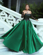 Afbeelding in Gallery-weergave laden, Black Sequins Lace Long Sleeves Satin Ball Gowns Off The Shoulder
