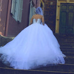 Cargar imagen en el visor de la galería, Luxurious Crystal Pearl Beaded Long Sleeves Ball Gowns Wedding Dresses 2019
