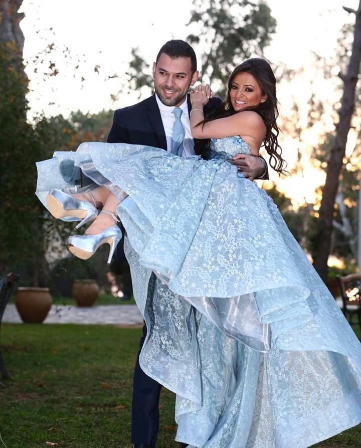 Amazing Gray Lace Sweetheart Lace Prom Dresses Front Short Long Back
