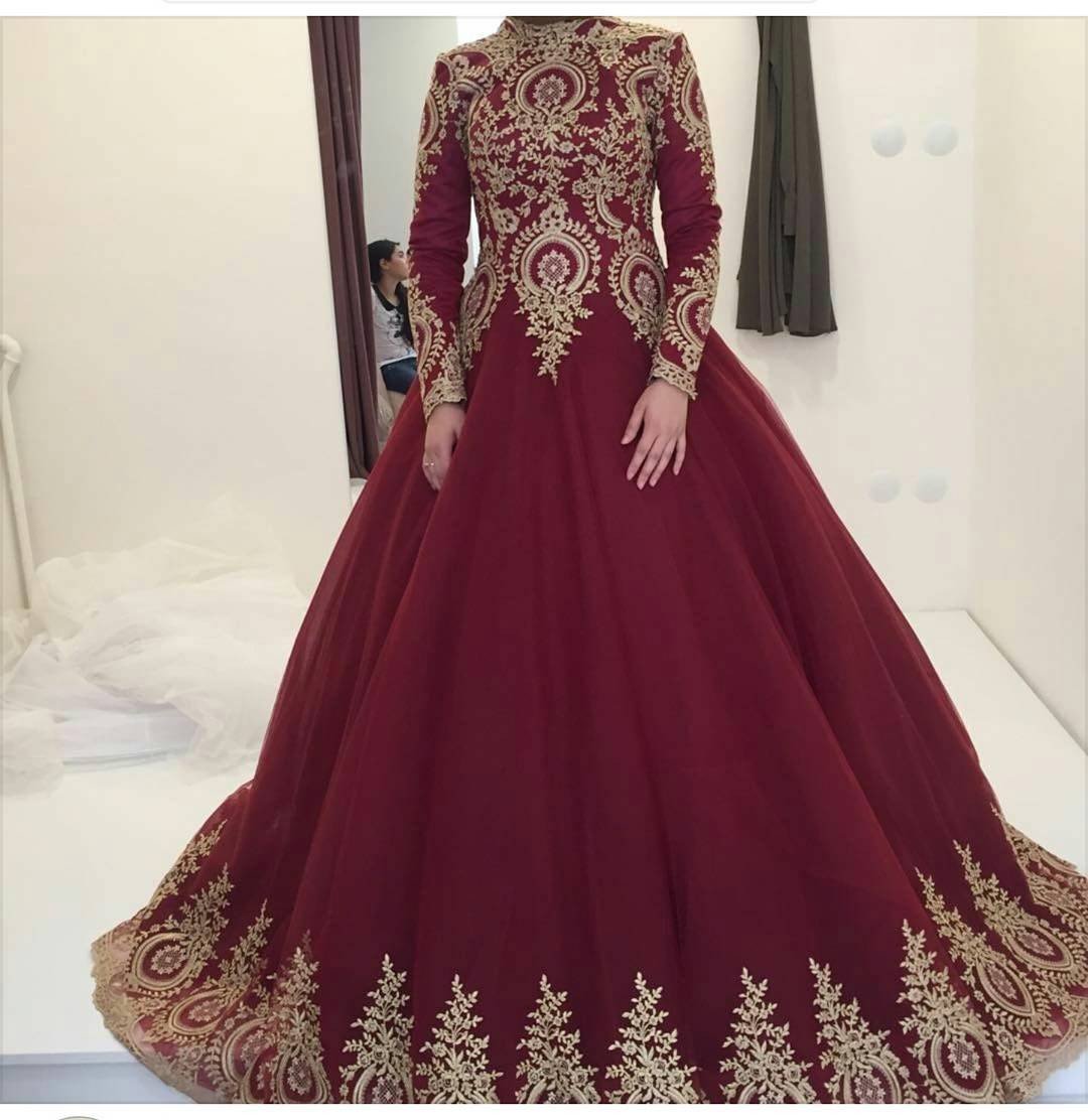 Gold Lace Appliques Burgundy Wedding Ball Gowns Dresses For Arabic Women
