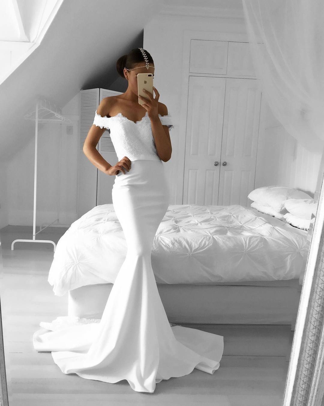 Off The Shoulder Mermaid Evening Dresses Lace Appliques