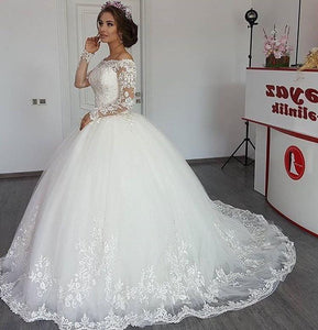Vintage Long Sleeves Lace Wedding Ball Gown Dresses For Bride