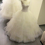 Load image into Gallery viewer, Sweetheart Ball Gown Wedding Dresses Organza Ruffles With Crystal Beaded
