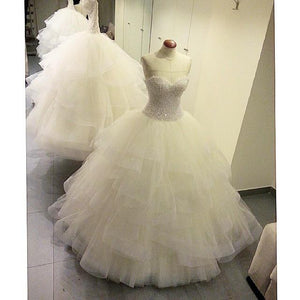 Sweetheart Ball Gown Wedding Dresses Organza Ruffles With Crystal Beaded