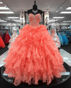 Ball Gowns Quinceanera Dresses Ruffles Skirt With Beading Sweetheart