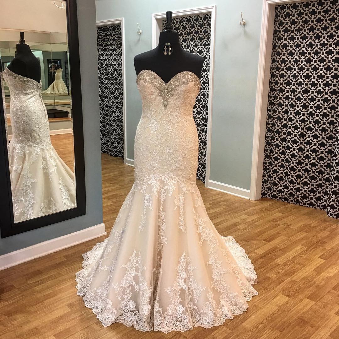 Crystal Beaded Sweetheart Lace Mermaid Wedding Gowns