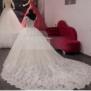 Vintage V-neck Off The Shoulder Lace Wedding Ball Gown Dresses 2018