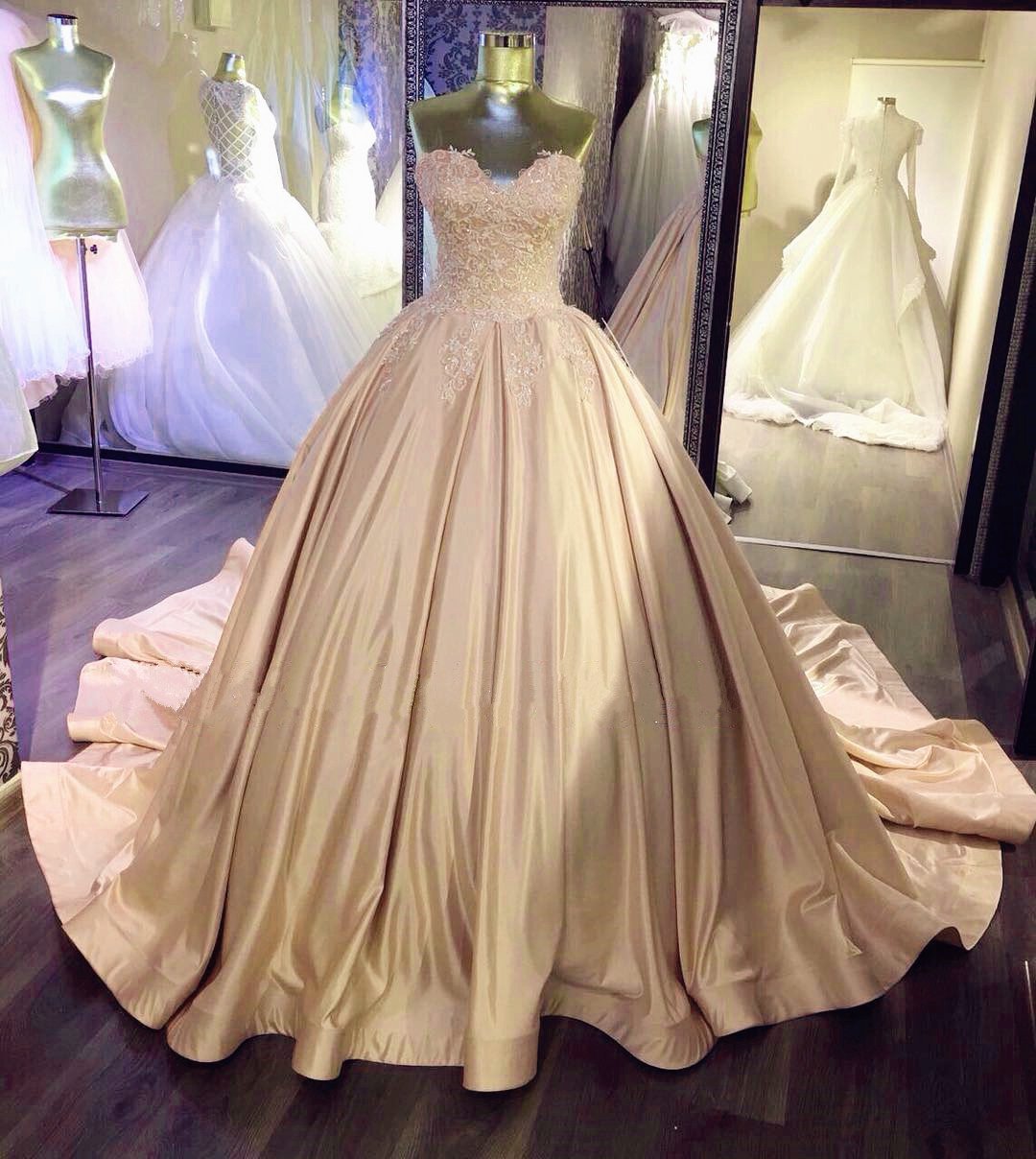 Unique Lace Appliques Taffeta Ball Gowns Wedding Dress Pink