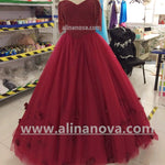Cargar imagen en el visor de la galería, Burgundy Wedding Dresses Ball Gowns Off The Shoulder With Tassel
