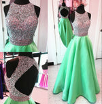 Afbeelding in Gallery-weergave laden, Unique Keyhole Back Long Satin Prom Dresses Ball Gowns Sequins And Beaded
