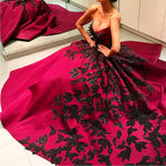 Cargar imagen en el visor de la galería, Black Embroidery Beaded Satin Strapless Ball Gowns Couture Evening Dress
