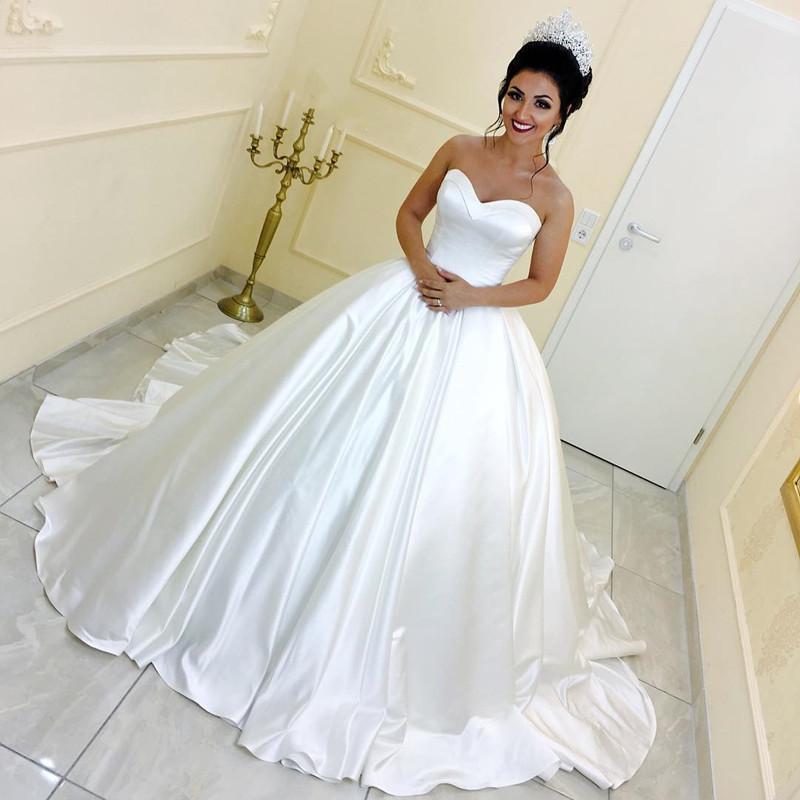 White Satin Bridal Wedding Dresses Ball Gowns With Sweetheart Neckline