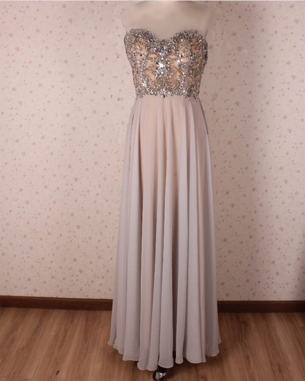 Crystal Beaded Scoop Neck Long Chiffon Floor Length Evening Gowns