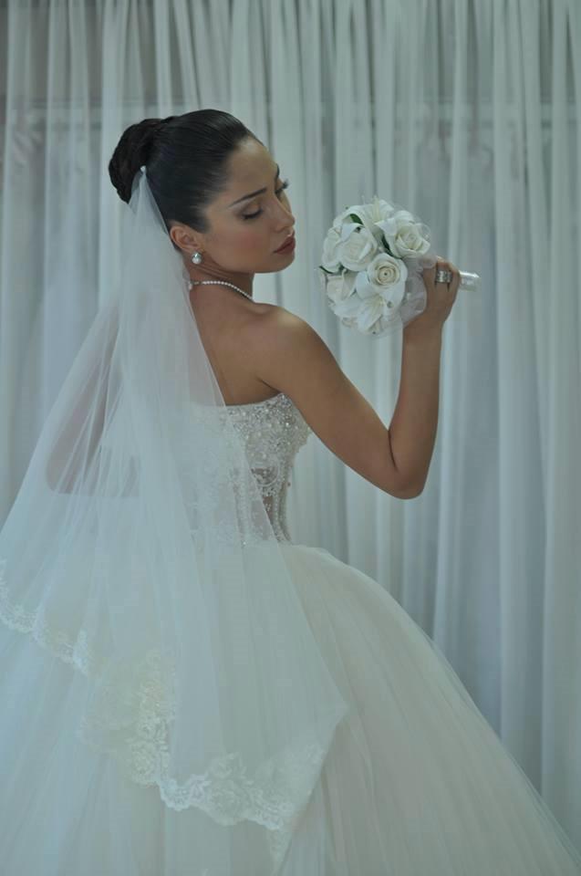 Lace Pearl Beaded Sweetheart Ball Gown Wedding Dresses For Bride