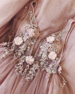 Afbeelding in Gallery-weergave laden, Blush Pink Tulle Wedding Dresses Lace Flowers Embroidery Beaded
