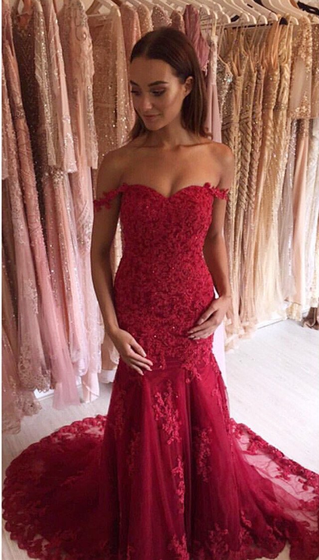 Charming Lace Off Shoulder Mermaid Evening Dresses