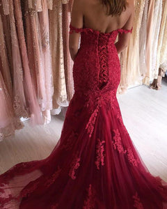 Charming Lace Off Shoulder Mermaid Evening Dresses