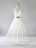 Load image into Gallery viewer, vintage cap sleeves v neck lace princess wedding dresses 2017
