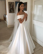Afbeelding in Gallery-weergave laden, White-Wedding-Gowns-2019-Satin-Off-Shoulder-Bridal-Dress
