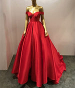 Afbeelding in Gallery-weergave laden, red-wedding-gowns
