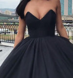 Afbeelding in Gallery-weergave laden, Strapless Bodice Corset Black Organza Ball Gowns Wedding Dresses
