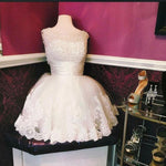 Afbeelding in Gallery-weergave laden, White Lace Homecoming Dresses Pearl Beading
