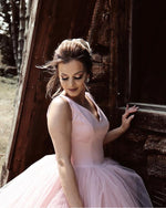 Load image into Gallery viewer, Satin V-neck Tulle Ball Gowns Wedding Dresses Pearl Pink
