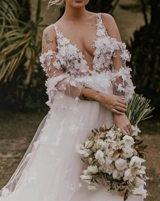 Boho Lace V Neck Tulle Wedding Dress With Cold Sleeves