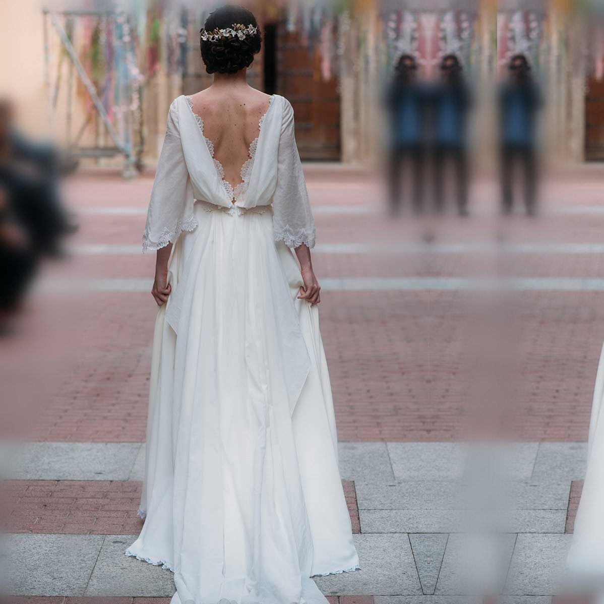 Unique Chiffon Boho Wedding Dress V Neck Bridal Gown Lace Appliques