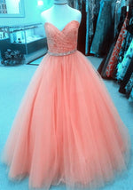Load image into Gallery viewer, Elegant Lace Sweetheart Beaded Sashes Tulle Ball Gowns Quinceanera Dresses
