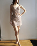 Cargar imagen en el visor de la galería, Tight Beaded V Neck Homecoming Dress
