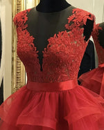 Afbeelding in Gallery-weergave laden, Red Appliques Ruffles Homecoming Dress
