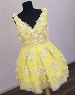 Cargar imagen en el visor de la galería, Short Yellow Dress With 3D Lace Flowers
