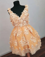 Afbeelding in Gallery-weergave laden, Short Yellow Dress With 3D Lace Flowers
