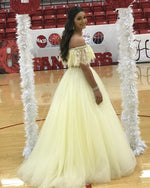 Load image into Gallery viewer, Prom-Dresses-Yellow
