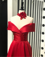 Load image into Gallery viewer, Evening-Dress-Red
