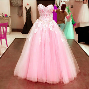 Ivory Lace Sweetheart Drop Waistline Tulle Quinceanera Dresses Ball Gowns
