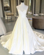 Cargar imagen en el visor de la galería, Ball-Gowns-Wedding-Dress
