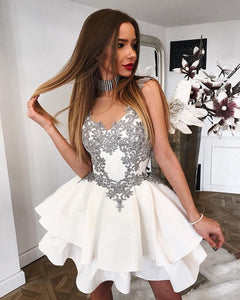 Elegant Short Silver Lace Cap Sleeves Ruffles Homecoming Dresses
