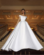Afbeelding in Gallery-weergave laden, Royal-Wedding-Dresses-Satin-Off-The-Shoulder-Bride-Dress
