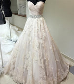 Cargar imagen en el visor de la galería, Ruched Sweetheart Crystal Beaded Sashes Tulle Wedding Dresses Lace Embroidery
