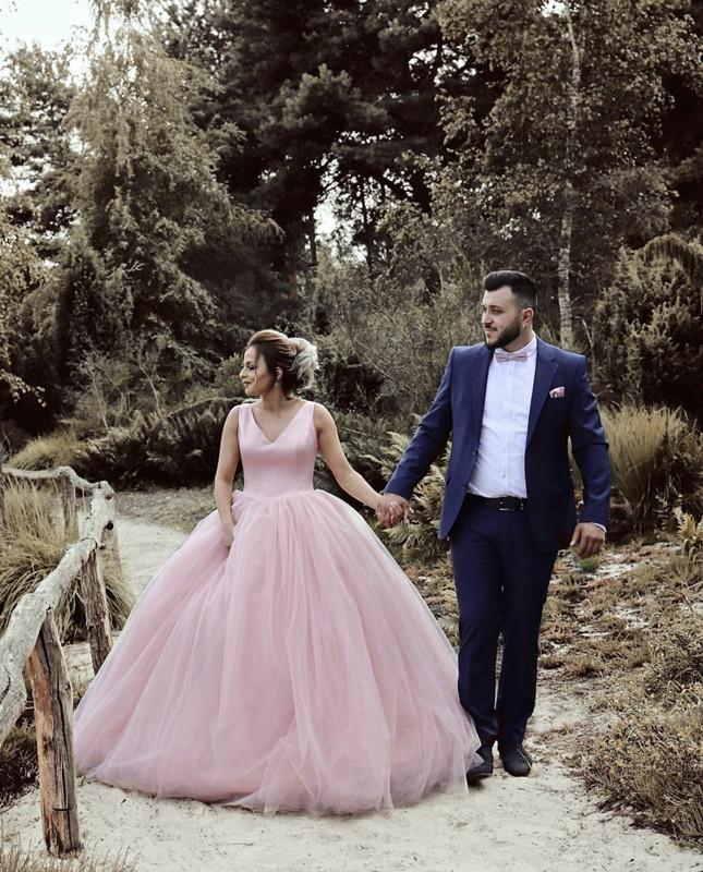 Satin V-neck Tulle Ball Gowns Wedding Dresses Pearl Pink