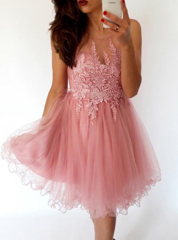 Short A Line Scoop Neck Tulle Homecoming Dress Lace Appliques