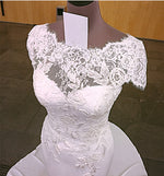 Load image into Gallery viewer, Wedding-Dresses-With-Sleeves
