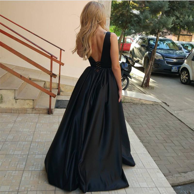 Burgundy Satin V Neck Long Evening Gowns For Wedding Party