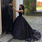 Load image into Gallery viewer, Black Satin Sweetheart Wedding Dresses Ball Gowns Lace Appliques
