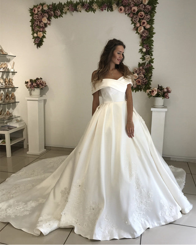 Off-The-Shoulder Ball Gown Satin Wedding Dresses Lace Embroidery