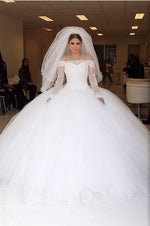 Afbeelding in Gallery-weergave laden, Off-the-shoulder Lace Long Sleeves Organza Wedding Dresses Ball Gowns
