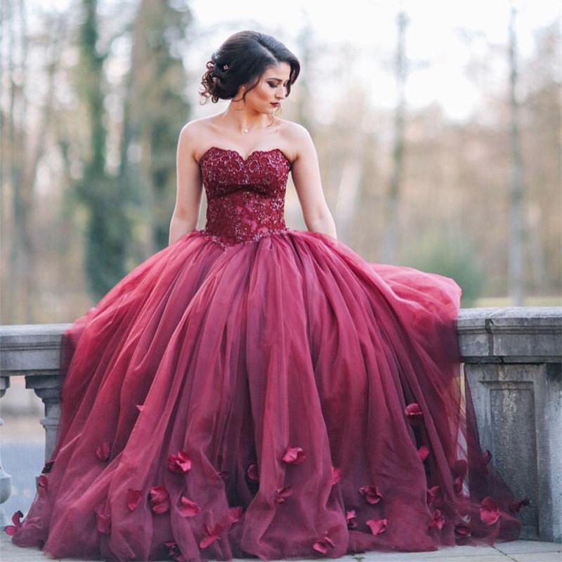 burgundy-quinceanera-ideas
